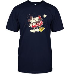 Disney Vintage Mickey Minnie Mouse Kiss  Funny Mickey Mouse Men's T-Shirt